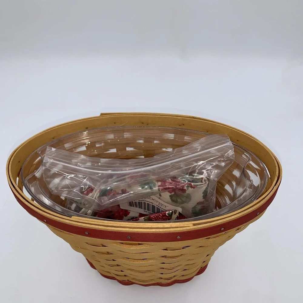 VTG 2002 Longaberger Basket May Series Geranium Liner, Tag, Protector Signed
